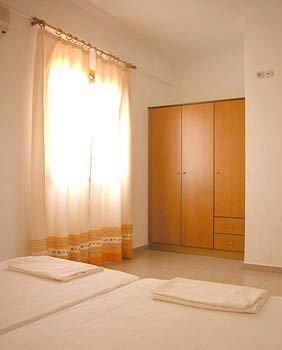 Ξενοδοχείο με διαμερίσματα Ideal 2*